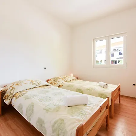 2 Bedroom Cozy In *