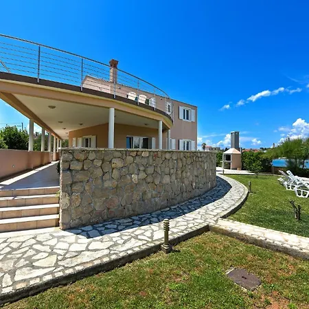 Apartament 2 Bedroom Cozy In Ugljan